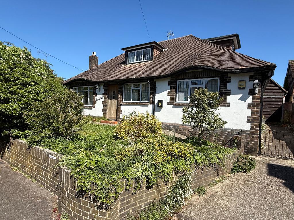 High Street, Upper Beeding, BN44 3WN
